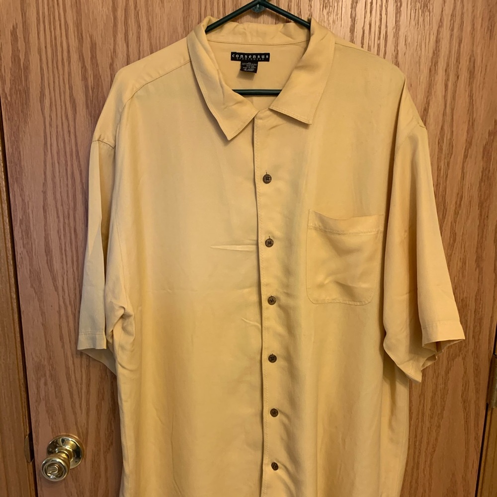 Consensus Men’s Silk Dress Shirt